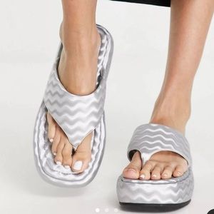 Silver platform slides! ( wide fit )